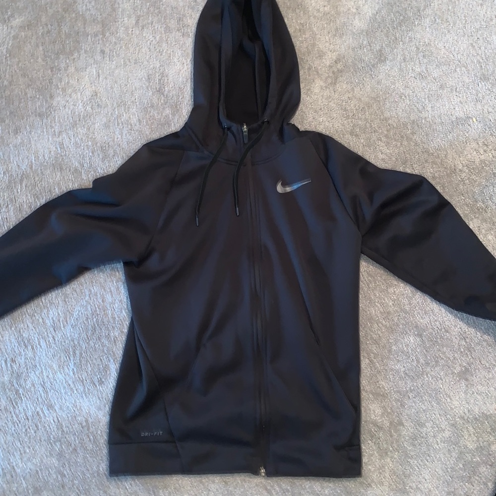 Black Nike sweatshirt